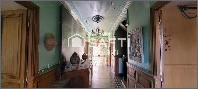 Maison - 260 m² - 11 pièces