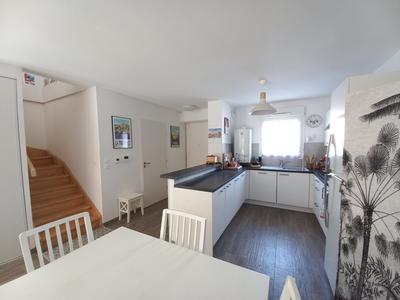 Villa - 82 m² - 4 pièces