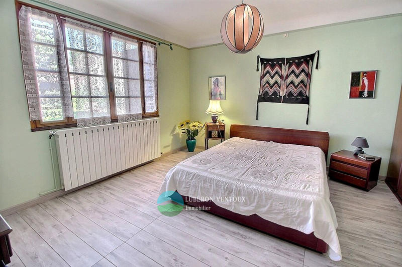 Maison - 180 m² - 5 pièces