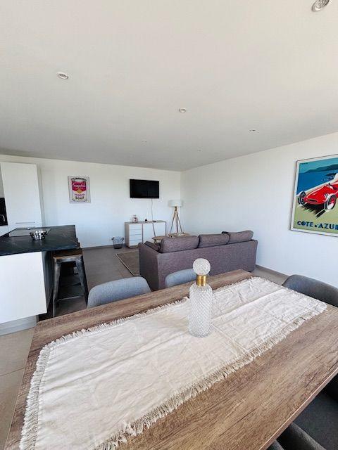 Appartement - 81 m² - 3 pièces