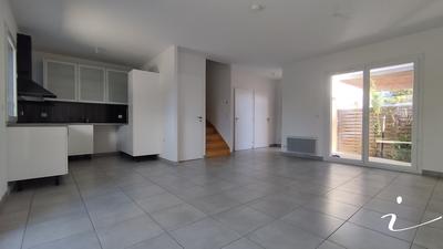 Maison - 83 m² - 4 pièces