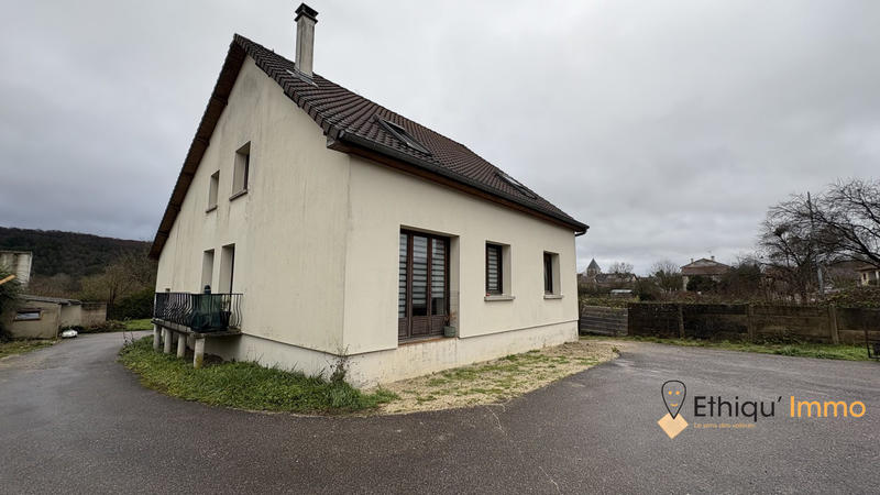 Maison - 174 m² - 7 pièces