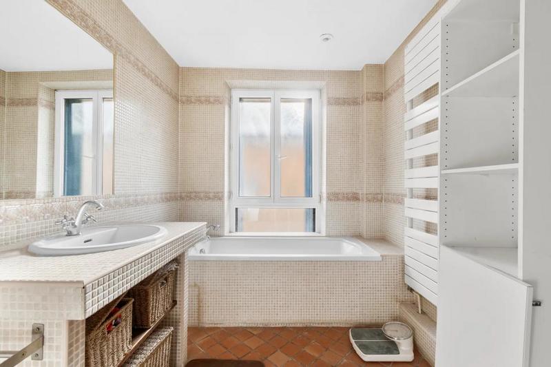 Corps de ferme - 237 m² - 9 pièces