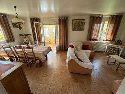 Maison - 96 m² - 6 pièces