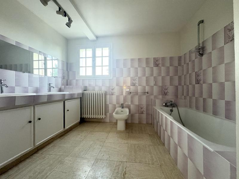 Maison - 163 m² - 6 pièces