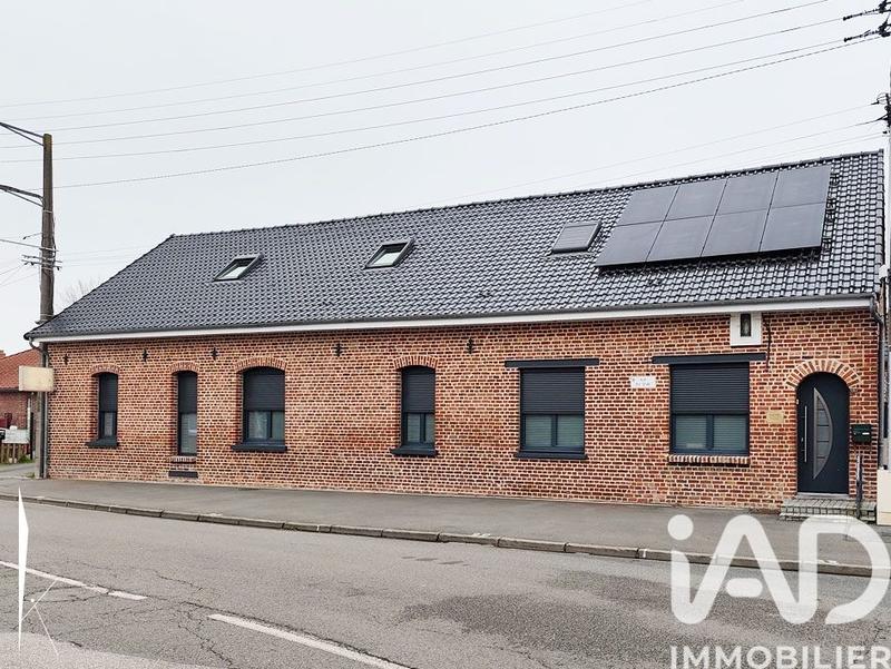 Maison - 214 m² - 10 pièces