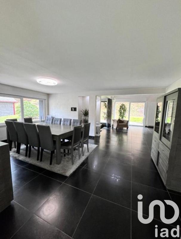 Maison de maîtres - 352 m² - 13 pièces