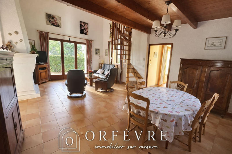 Maison - 120 m² - 5 pièces