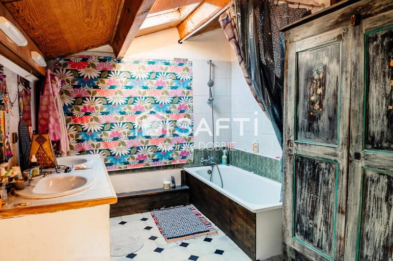 Maison - 195 m² - 8 pièces