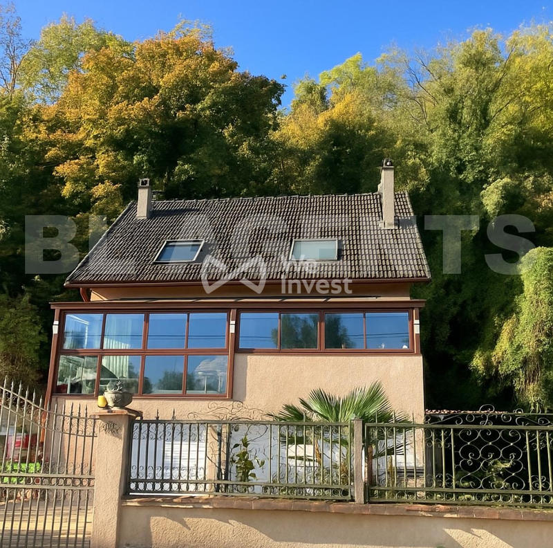 Maison - 176 m² - 6 pièces