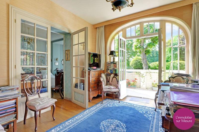 Appartement - 165 m² - 6 pièces