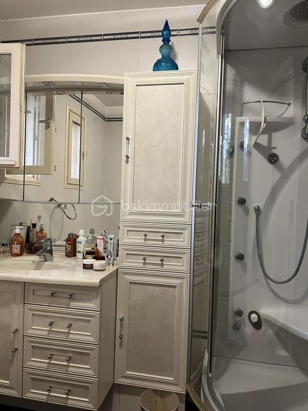 Maison - 196 m² - 6 pièces