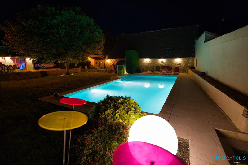 Maison ancienne - 304 m² - 9 pièces