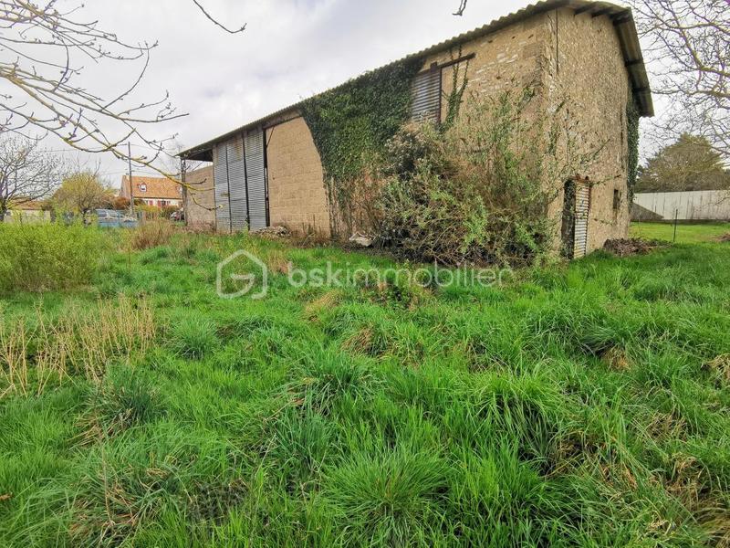 Terrain constructible - 1 086 m²