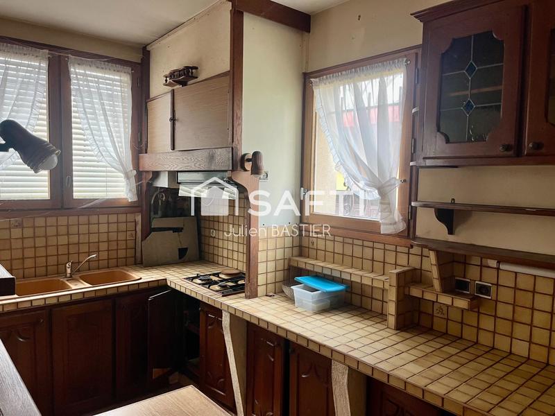 Maison - 180 m² - 6 pièces