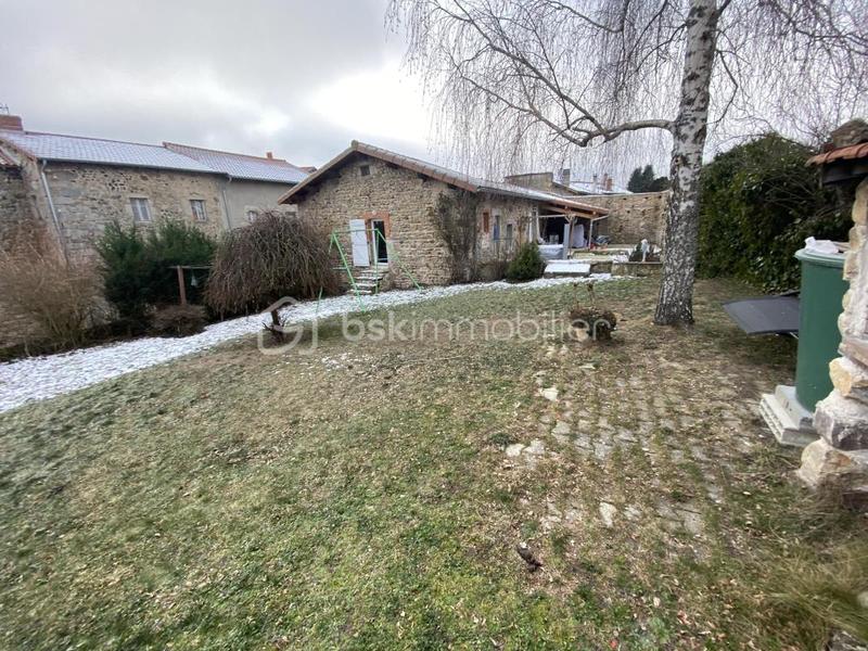 Maison - 207 m² - 8 pièces