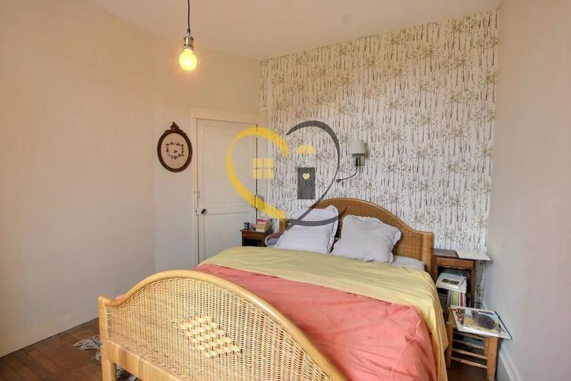 Maison bourgeoise - 222 m² - 8 pièces