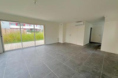 Maison - 101 m² - 4 pièces