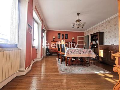 Appartement - 83 m² - 4 pièces