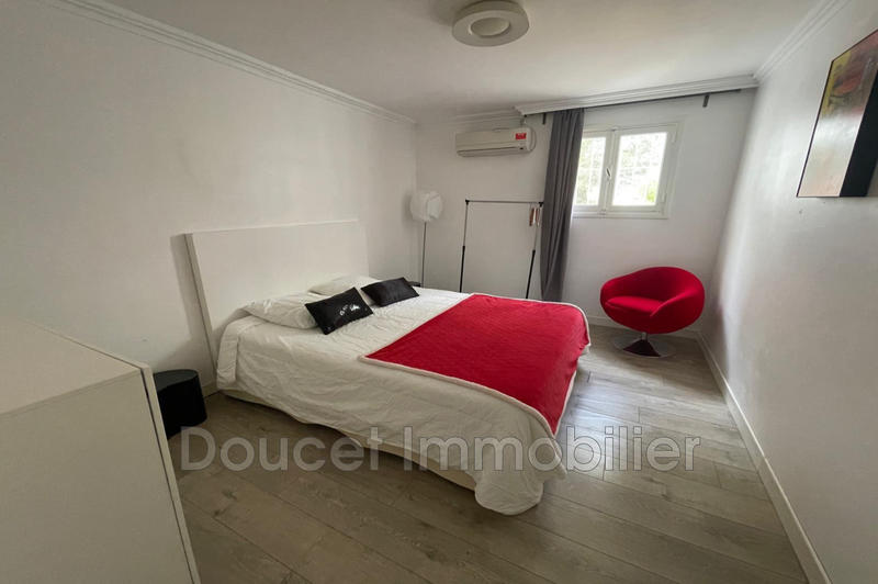 Maison - 350 m² - 9 pièces