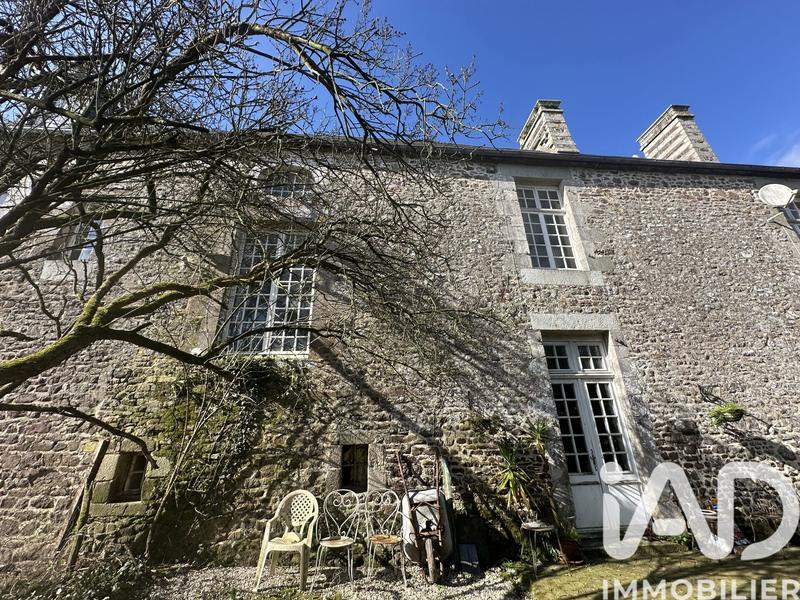 Maison - 143 m² - 6 pièces