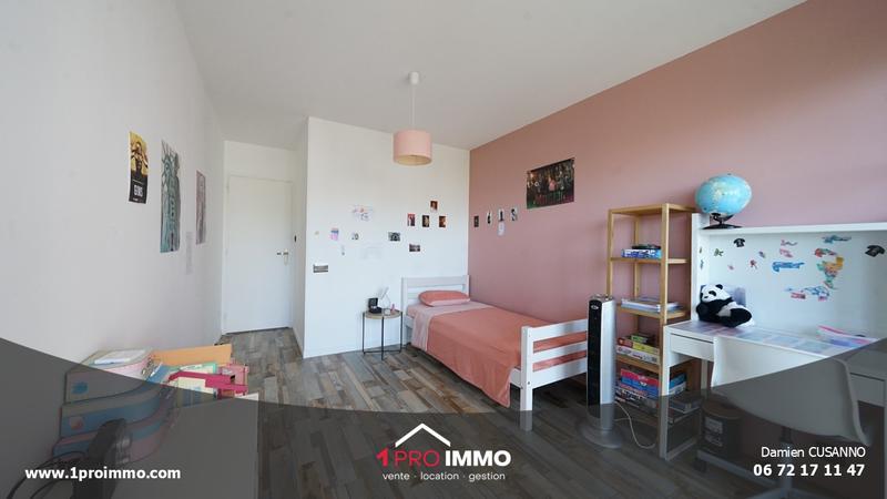 Appartement - 111 m² - 4 pièces