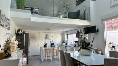 Maison - 165 m² - 7 pièces