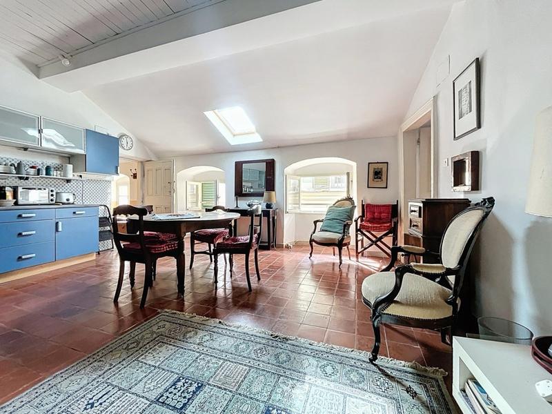 Appartement - 82 m² - 2 pièces