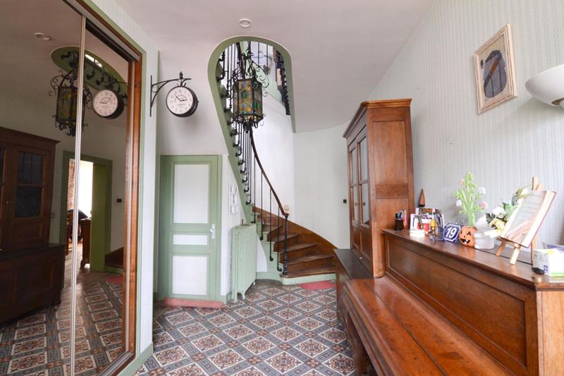 Maison - 186 m² - 6 pièces