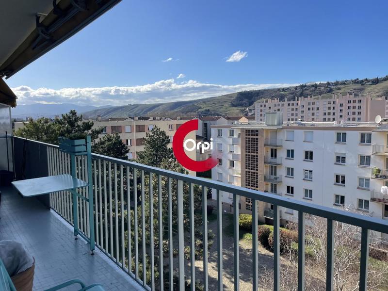 Appartement - 70 m² - 4 pièces