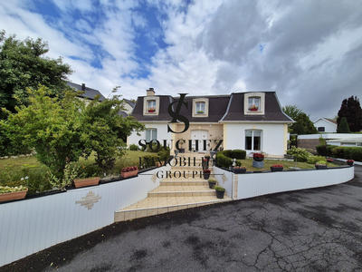 Maison - 172 m² - 7 pièces