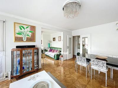 Appartement - 84 m² - 4 pièces