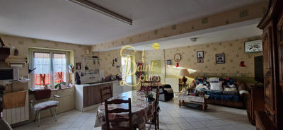 Maison - 105 m² - 4 pièces