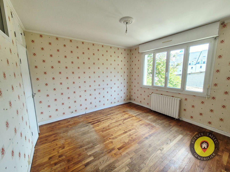 Maison - 140 m² - 7 pièces