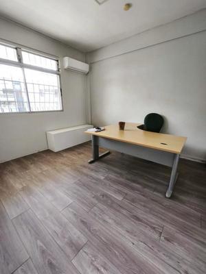 Bureau - 113 m² - 5 pièces