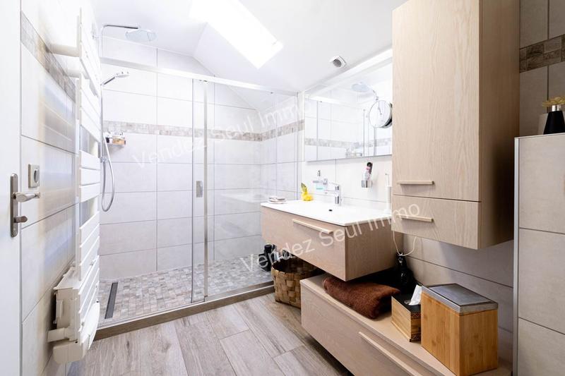 Maison - 99 m² - 4 pièces