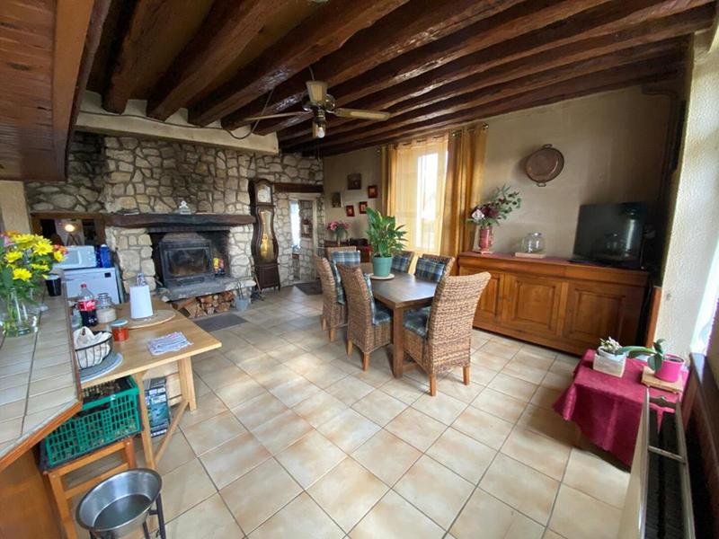 Moulin - 655 m² - 6 pièces