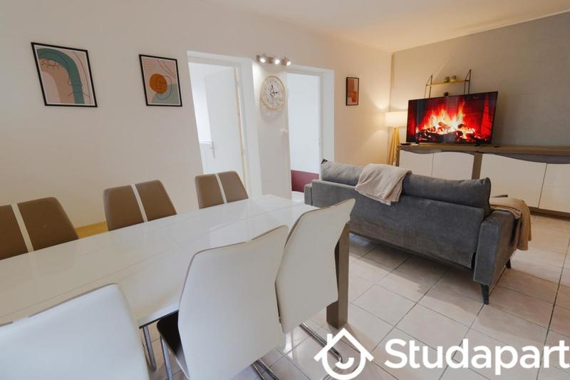 Chambre - 10 m² - 1 pièce