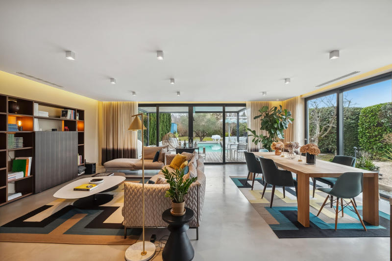 Maison - 203 m² - 6 pièces