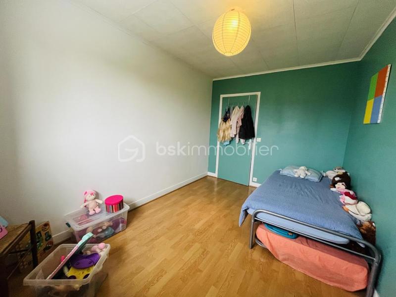 Maison - 222 m² - 8 pièces