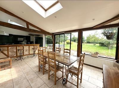 Maison de maîtres - 180 m² - 9 pièces