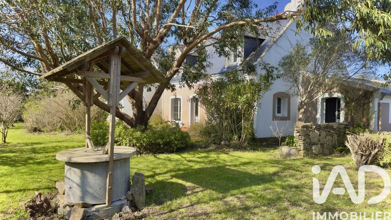 Maison - 170 m² - 9 pièces