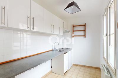 Studio - 28 m² - 1 pièce