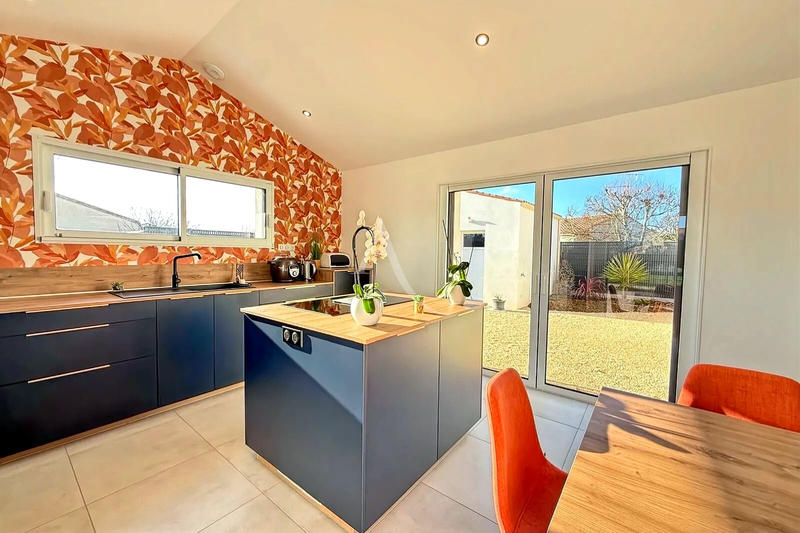 Maison - 98 m² - 4 pièces