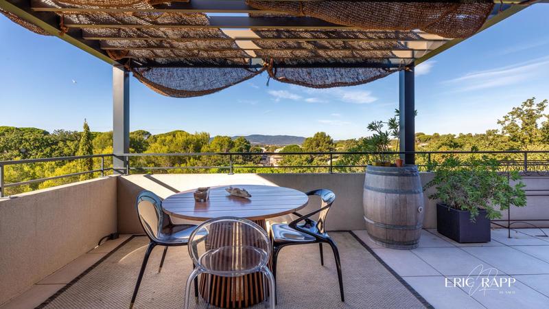 Appartement - 103 m² - 4 pièces