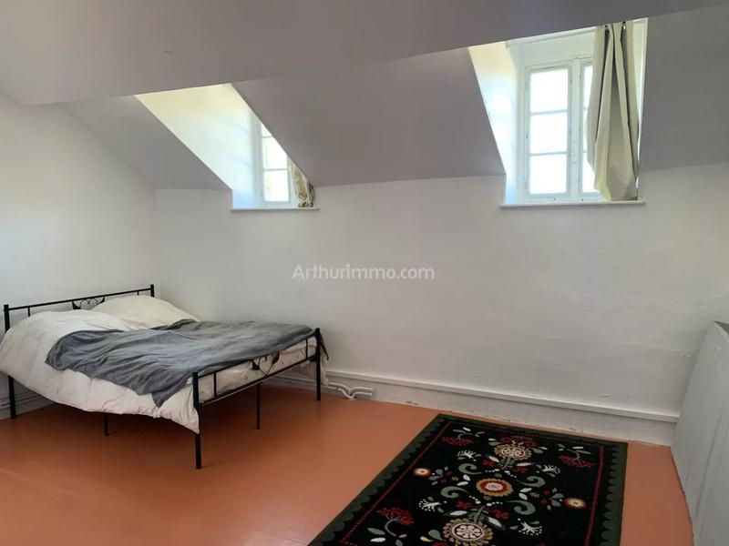 Maison - 384 m² - 18 pièces