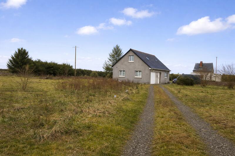 Maison - 99 m² - 6 pièces