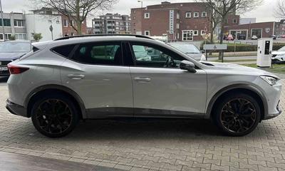 Cupra Formentor Vz 245 Hybride Rechargeable / Toit Ouvrant Attache Remorque Volant Super Sport Pack Xl