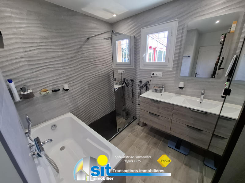 Maison - 96 m² - 4 pièces