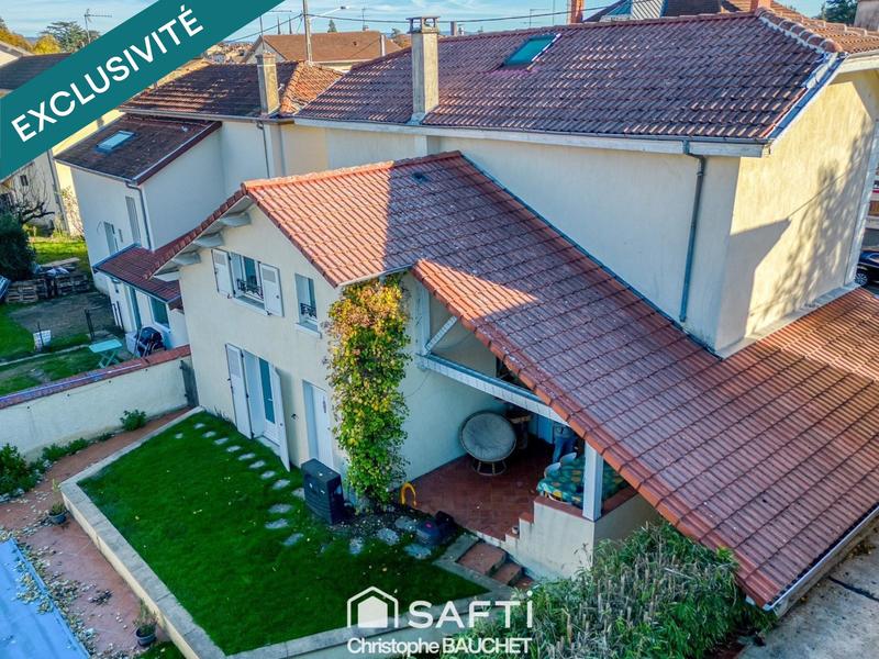 Maison de ville - 140 m² - 5 pièces